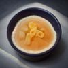 男性行业分析师肖像照，深色西装，专注直播行业数据研究